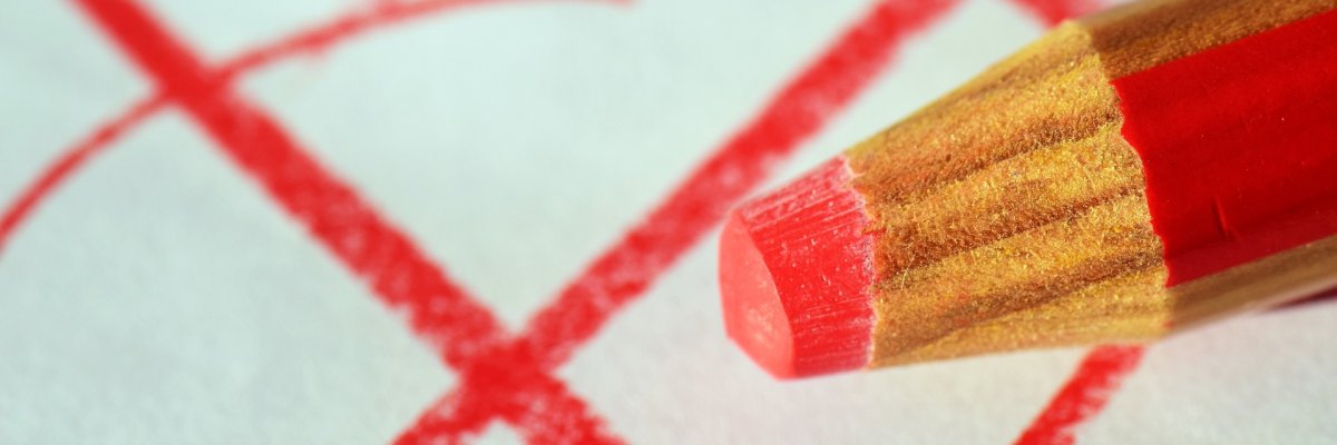 Rotes Kreuz mit Rotem Kreis 